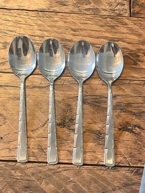 Rogers Stainless Korea CHEER Pattern Soup Spoons Stanley Robert’s (4)